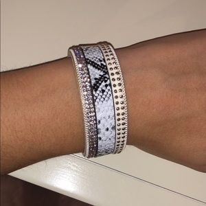Snake skin magnetic bracelet